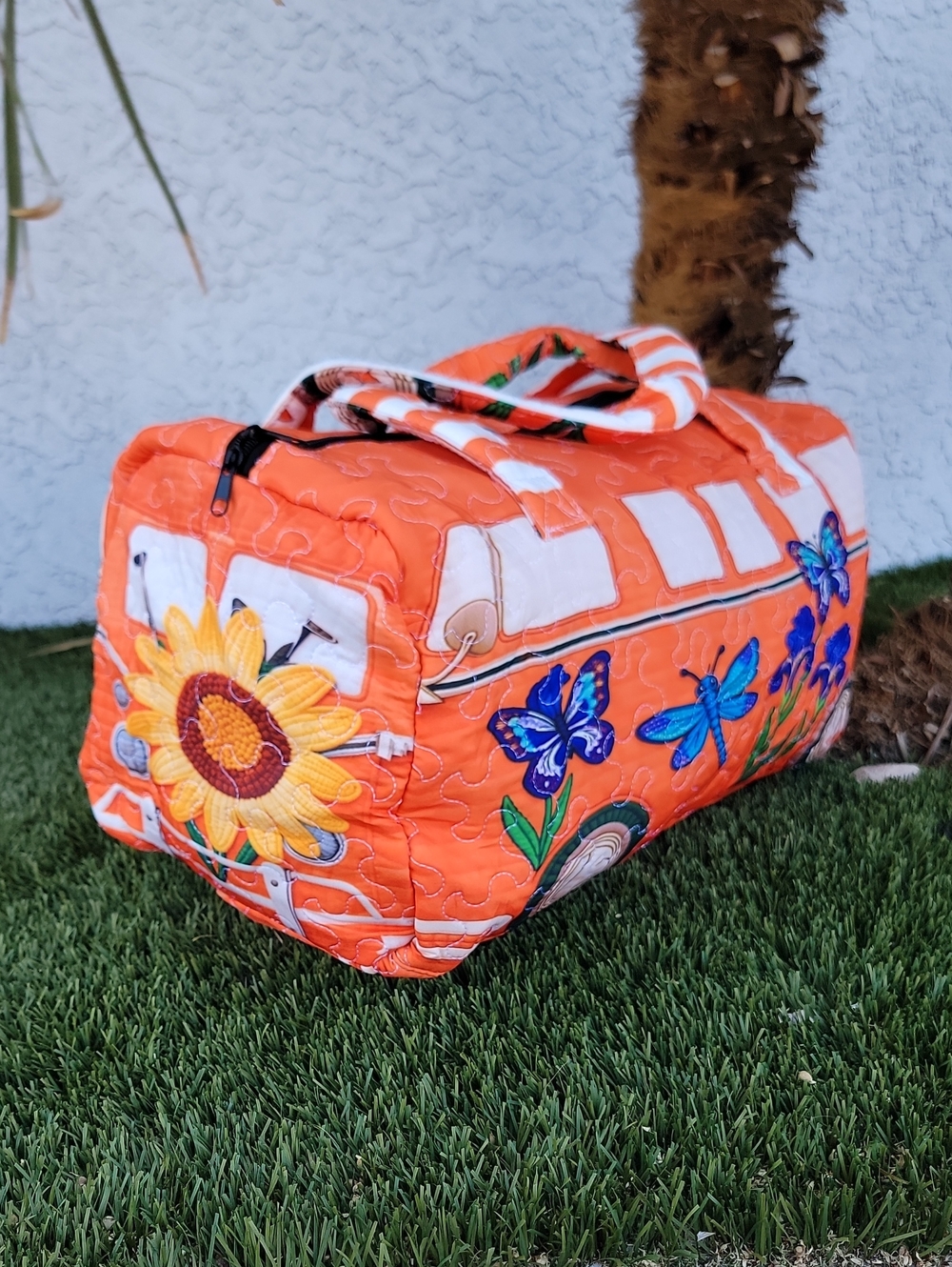 Butterflies, dragonflies, sunflowers & Irises floral Van Quilted Duffle Bag - Picture 4 of 7